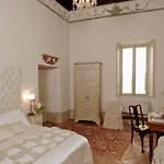 Palazzo Sant'angelo Bed & Breakfast 4*