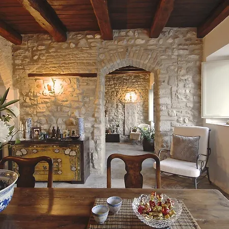 לינה וארוחת בוקר Palazzo Sant'angelo 4*