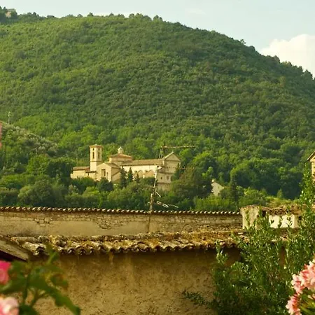 Palazzo Sant'angelo 4* スポレート