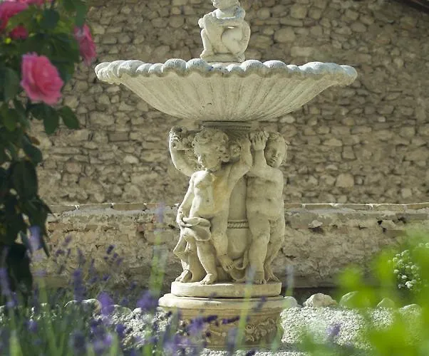 Palazzo Sant'angelo לינה וארוחת בוקר ספולטו