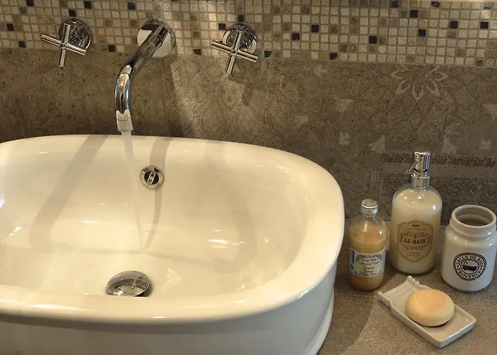 Palazzo Sant'angelo לינה וארוחת בוקר ספולטו