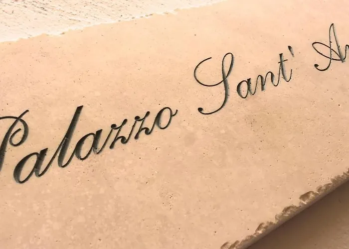 לינה וארוחת בוקר Palazzo Sant'angelo ספולטו