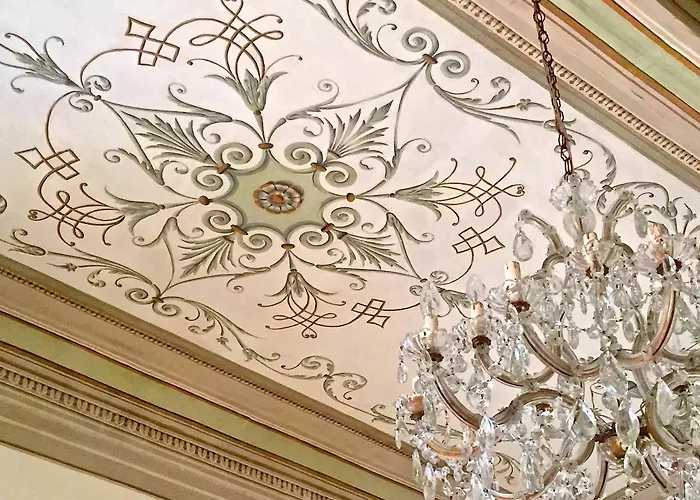 לינה וארוחת בוקר Palazzo Sant'angelo ספולטו